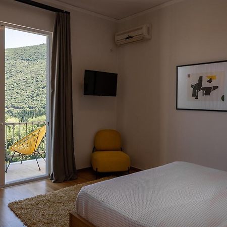 Theoxenia Hotel Andritsaina Exterior photo