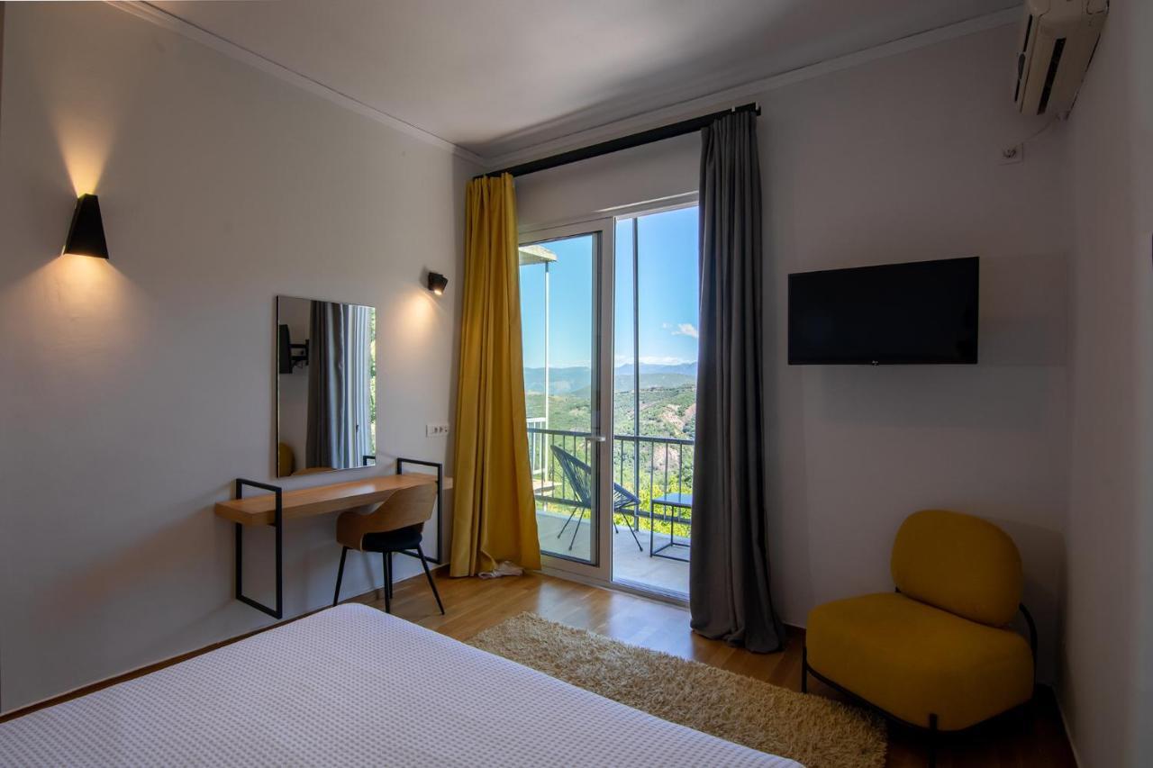 Theoxenia Hotel Andritsaina Exterior photo